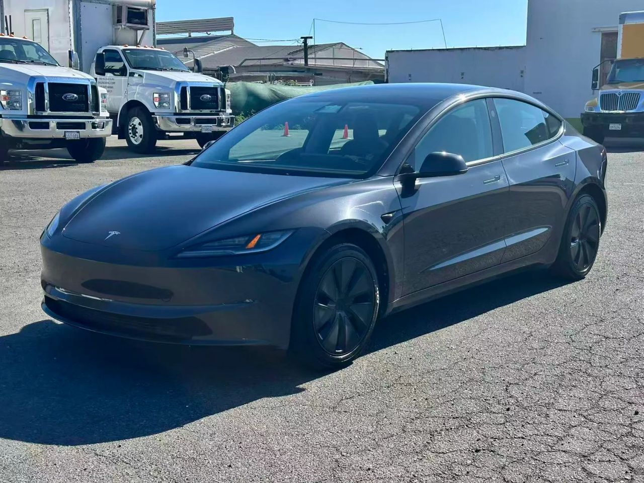 tesla model 3 2025 5YJ3E1EA2SF006120 image tesla model 3 2025 5YJ3E1EA2SF006120 image